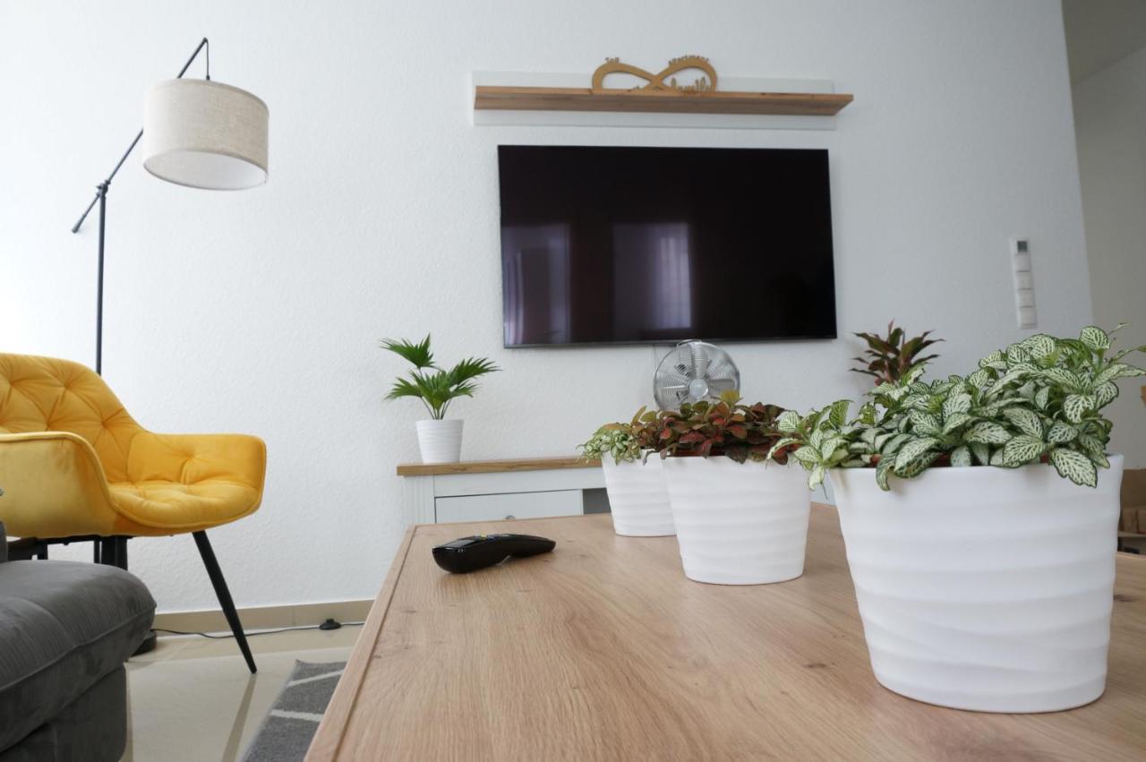 Mein Apartment Flowers Mit Kamin, Bis 10 Personen Frankenthal  Bagian luar foto