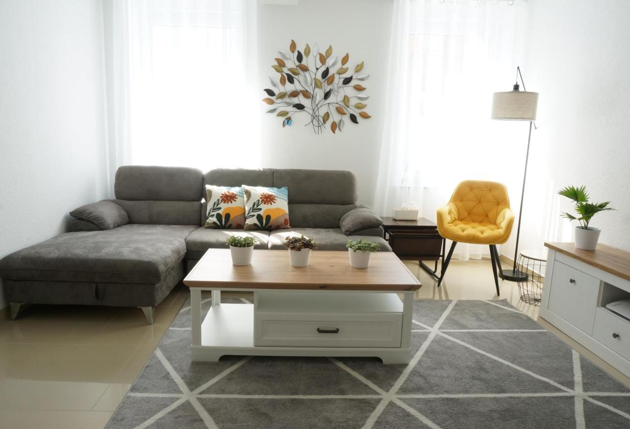 Mein Apartment Flowers Mit Kamin, Bis 10 Personen Frankenthal  Bagian luar foto