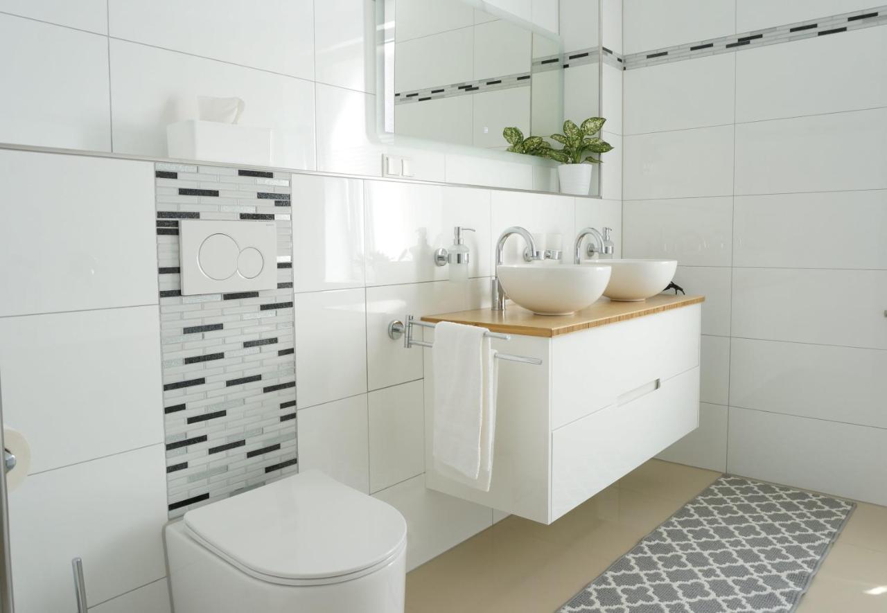 Mein Apartment Flowers Mit Kamin, Bis 10 Personen Frankenthal  Bagian luar foto