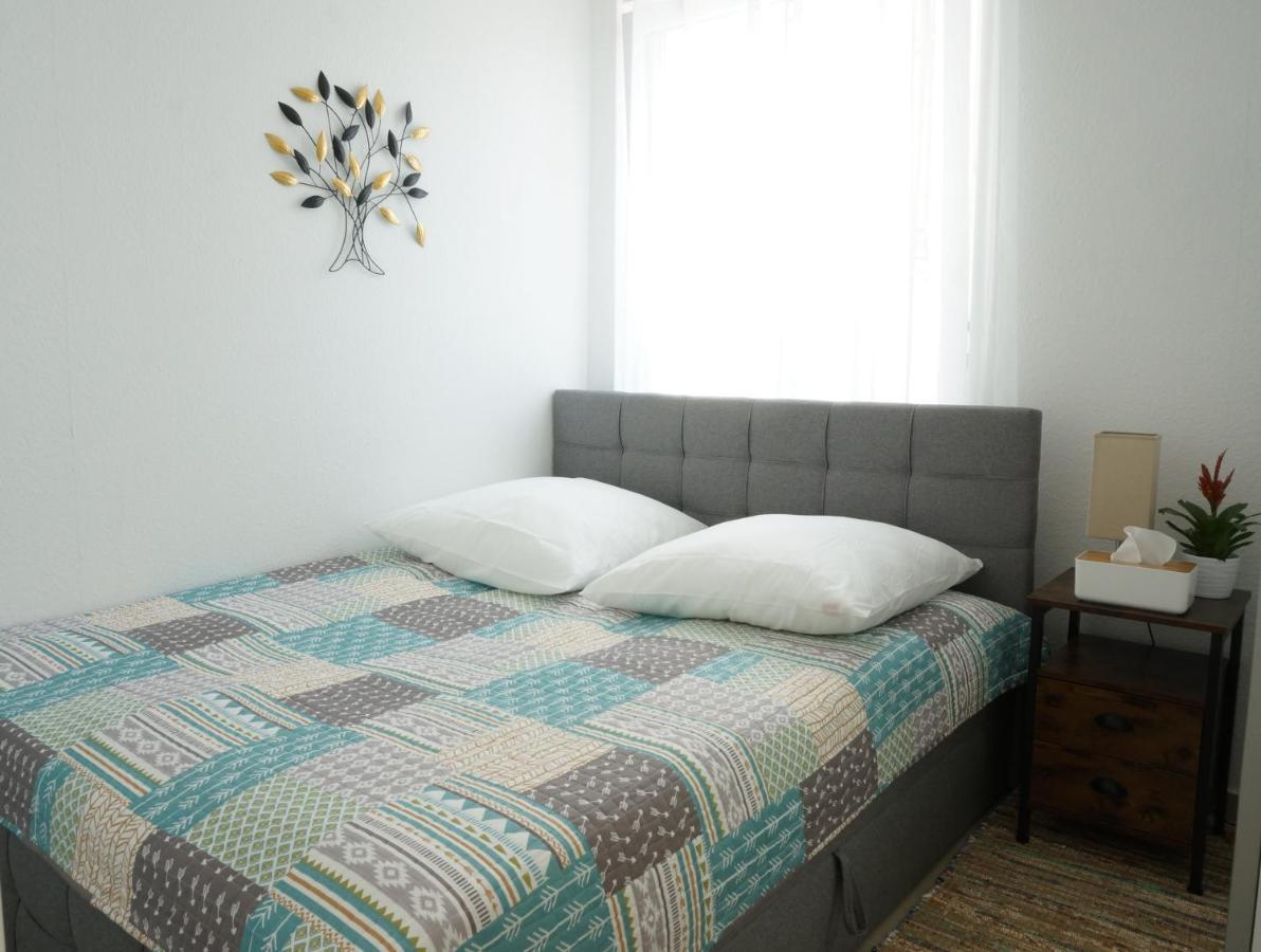 Mein Apartment Flowers Mit Kamin, Bis 10 Personen Frankenthal  Bagian luar foto